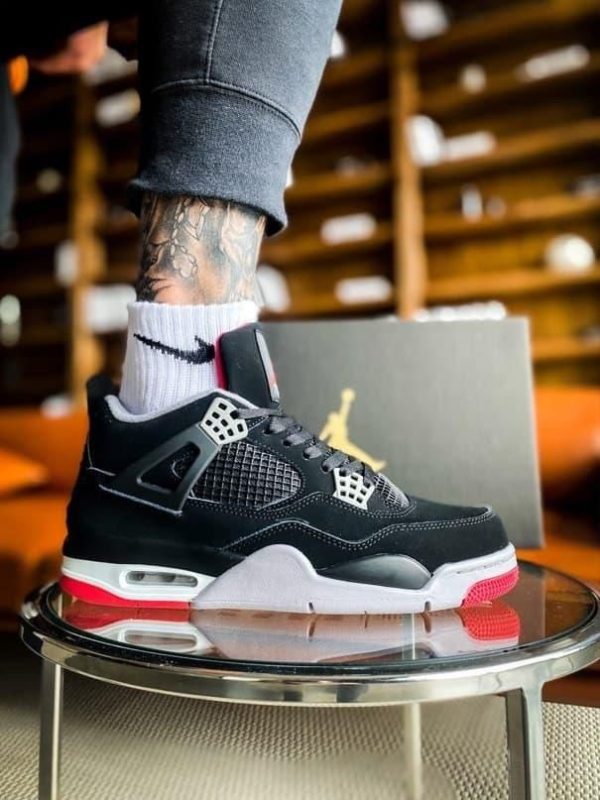 Air Jordan Retro 4 Black Shoes - Image 3