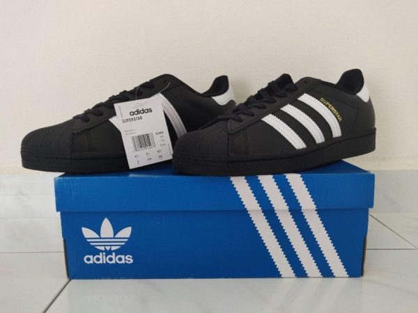 Adidas Black Superstar shoes - Image 4