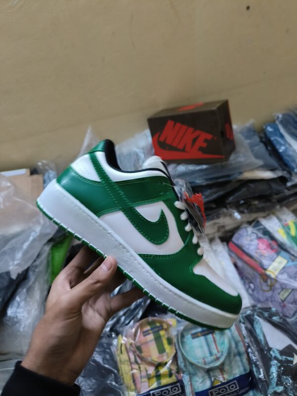 FIRST COPY NIKE PANDA DUNKS GREEN FOR MEN - Image 2