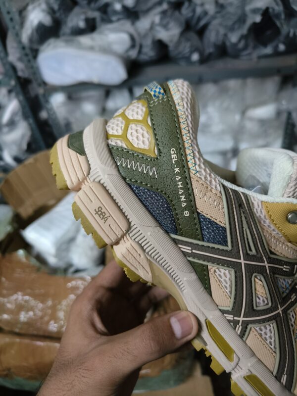 ASICS GEL-KAHANA 8 Unisex Running Shoe, Olive Beige - Image 8
