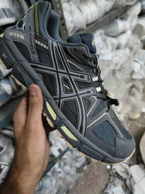 ASICS Gel Kahana 8 Graphite Grey Running shoes - Image 2