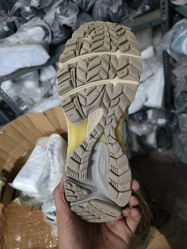 Asics Gel-Kahana 8 Marathon Running Shoes - Image 3