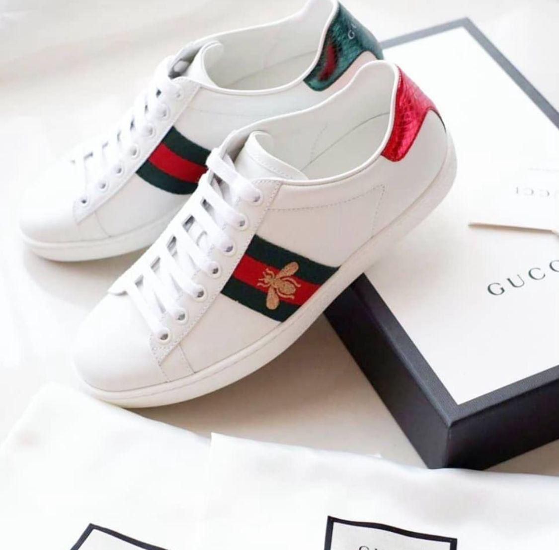 First Copy Gucci Bee Sneakers for Men & Women - Image 2