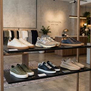 Best First Copy Sneakers for College Students in India 2026