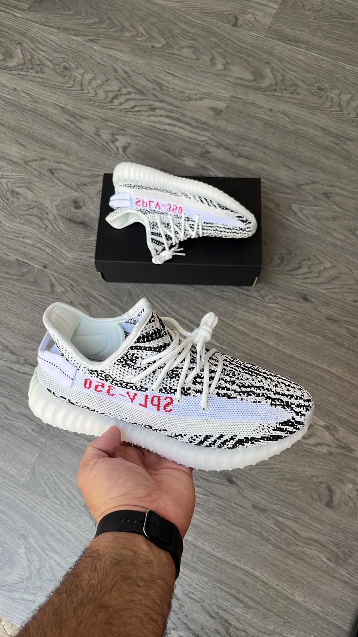 Adidas Yeezy Boost 350 V2 Zebra First Copy Shoes — Men's | COD India