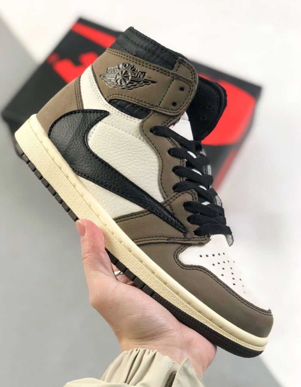 Air Jordan 1 Low x Travis Scott First Copy Shoe — Men's - Image 3