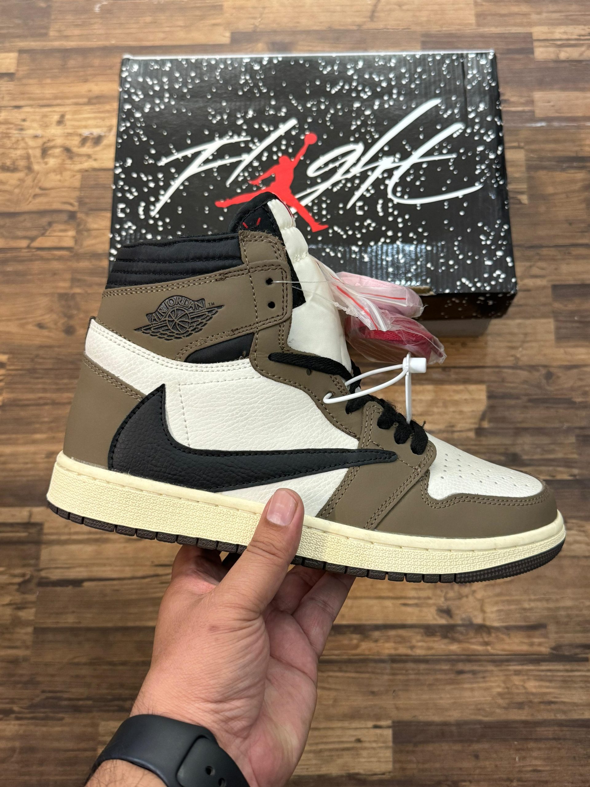 Air Jordan 1 Low x Travis Scott First Copy Shoe — Men's - Image 2